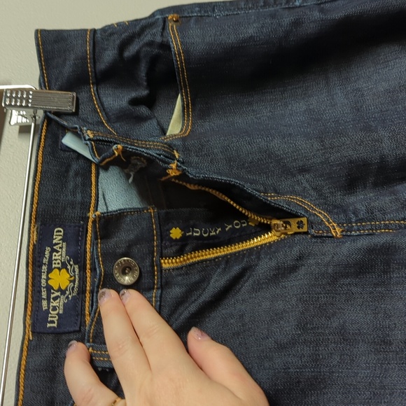 Lucky brand 6/28 Sophia skinny dark wash jean - Picture 3 of 7